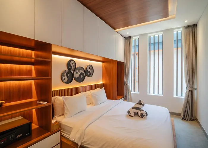 Contemporary 5Br Luxury Villa Just 400M To The Sea