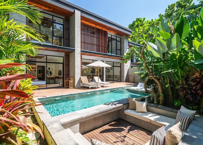 Holiday home Contemporary 5Br Luxury Villa Just 400M To The Sea *