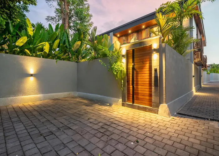 別荘 Contemporary 5Br Luxury Villa Just 400M To The Sea
